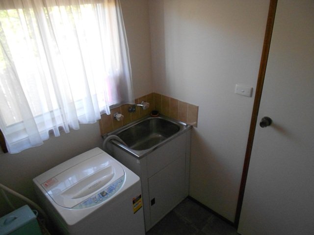 11/106 Burnbank Street LAKE WENDOUREE 9