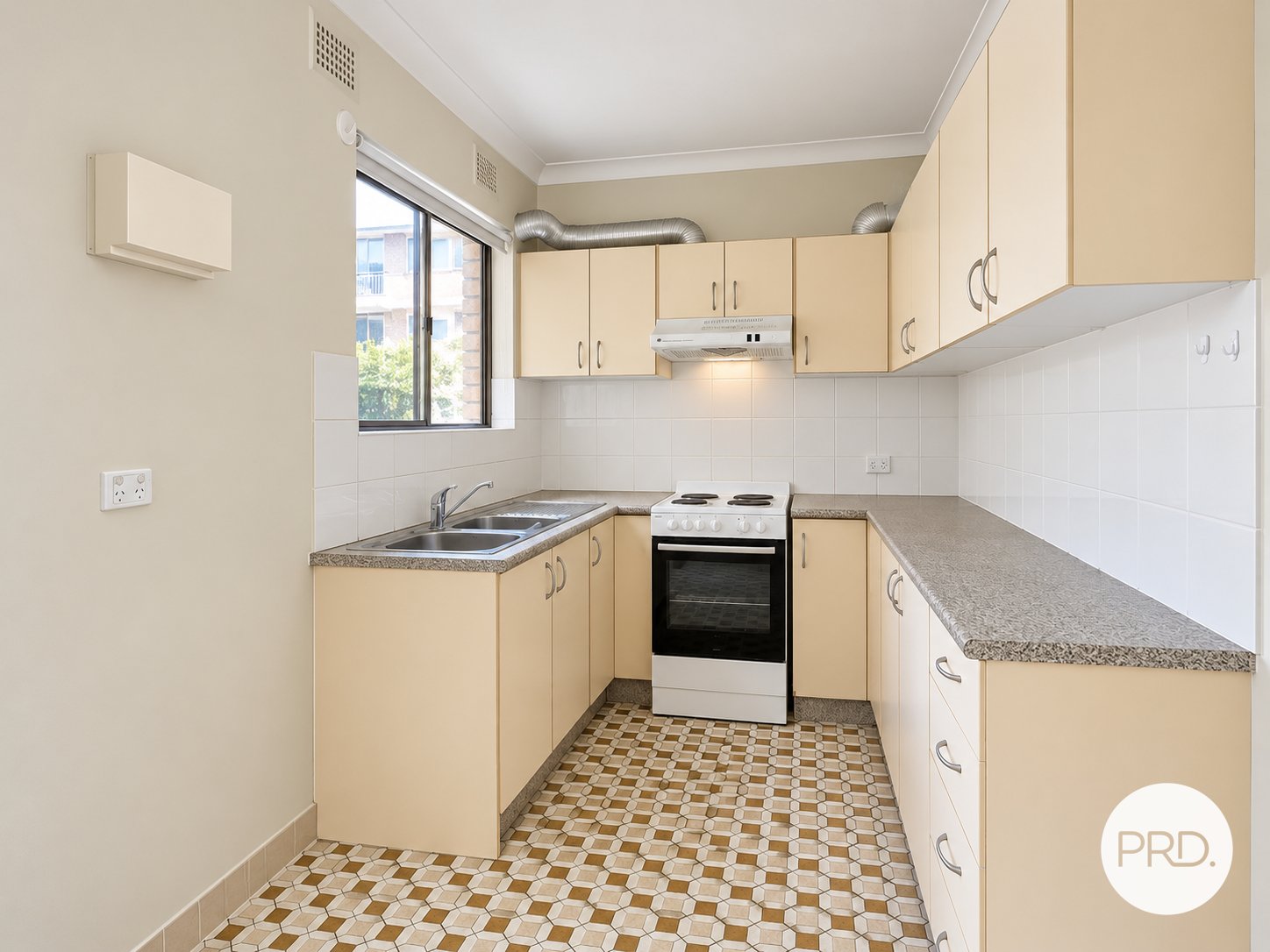 11/107 Castlereagh Street LIVERPOOL 3