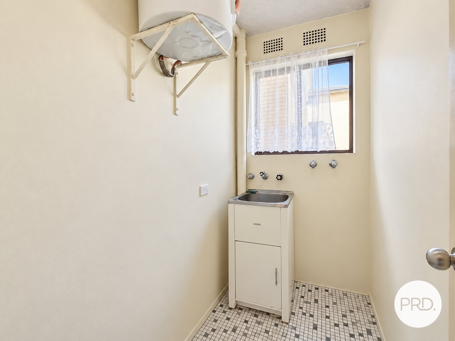 11/107 Castlereagh Street LIVERPOOL 7