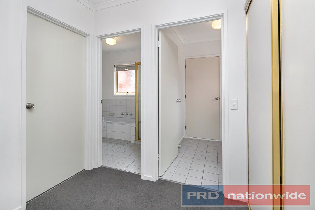 1/111 Howitt Street SOLDIERS HILL 8