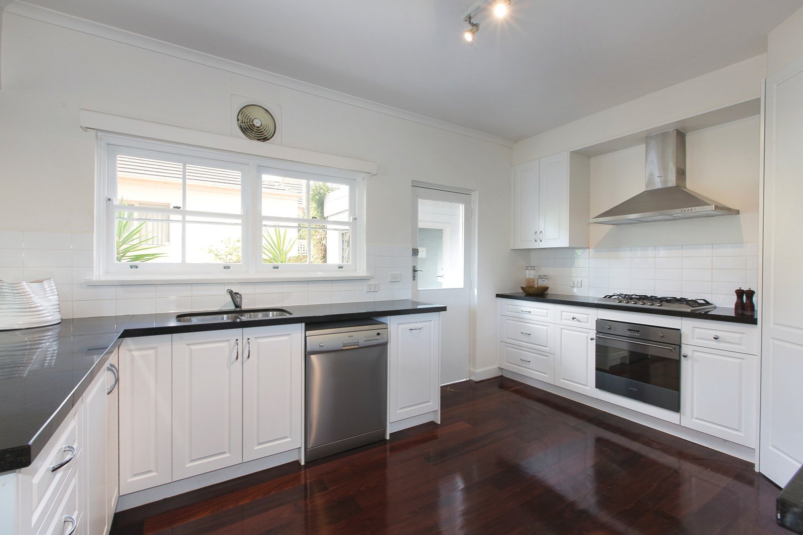 1/111 Kooyongkoot Road, Hawthorn, VIC