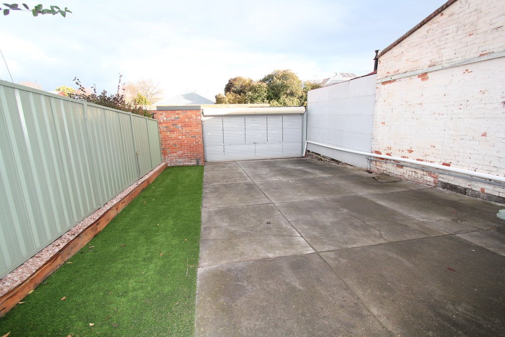 1111 Mair Street BALLARAT 9