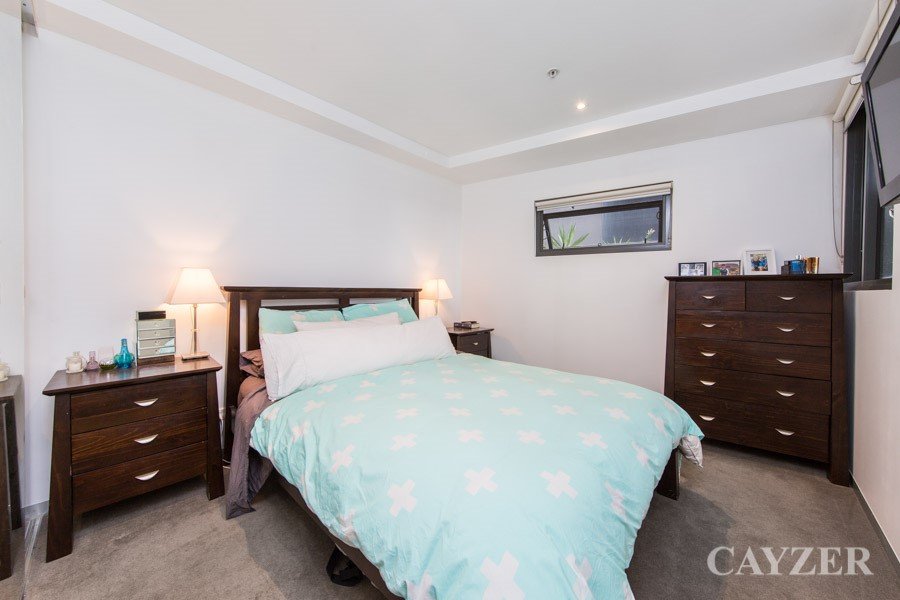 Gallery: 111/105 Nott Street