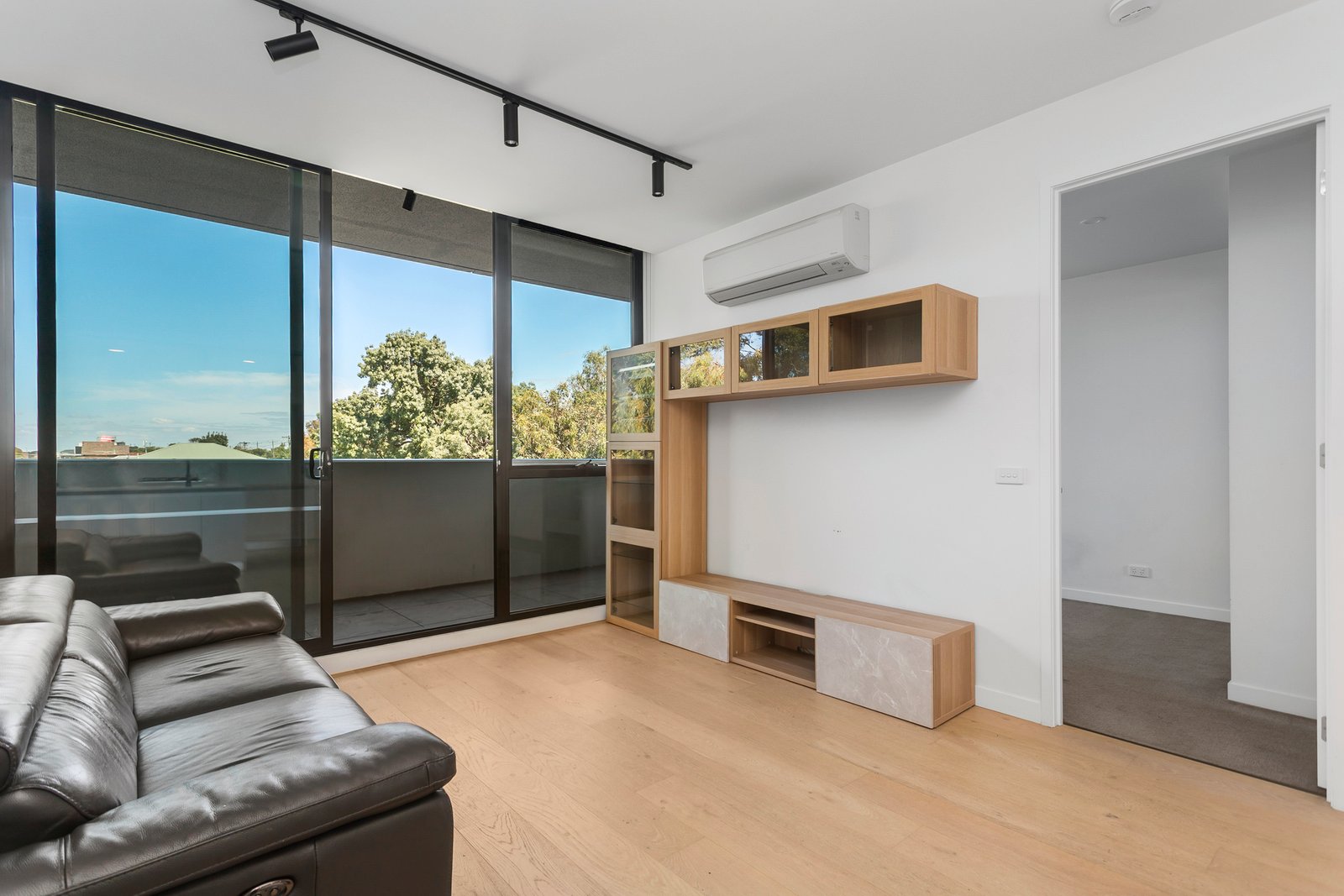Gallery: 111/125 Francis Street