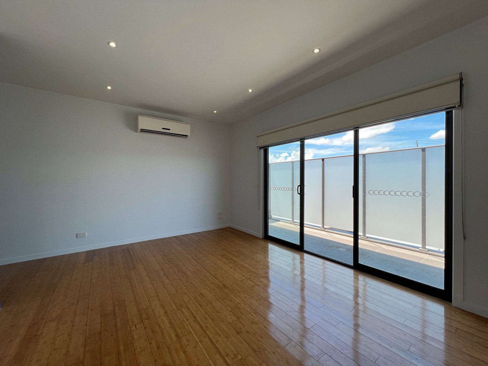 Gallery: 11/1126 North Road