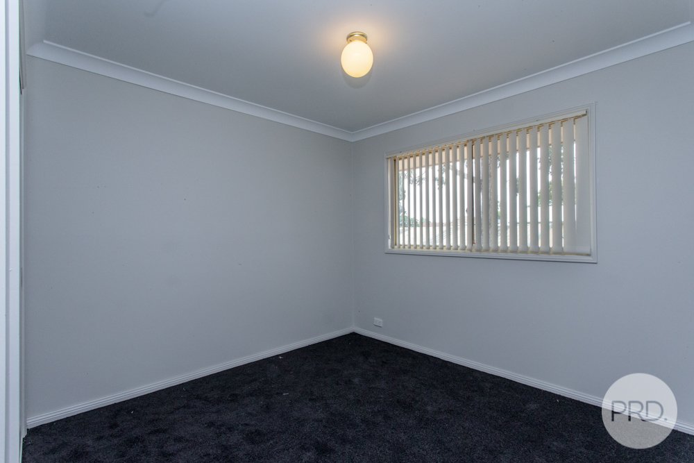 11/113 The Lakes Drive GLENMORE PARK 6
