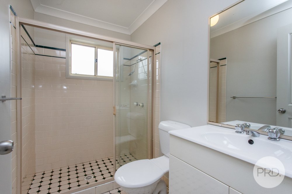 11/113 The Lakes Drive GLENMORE PARK 7