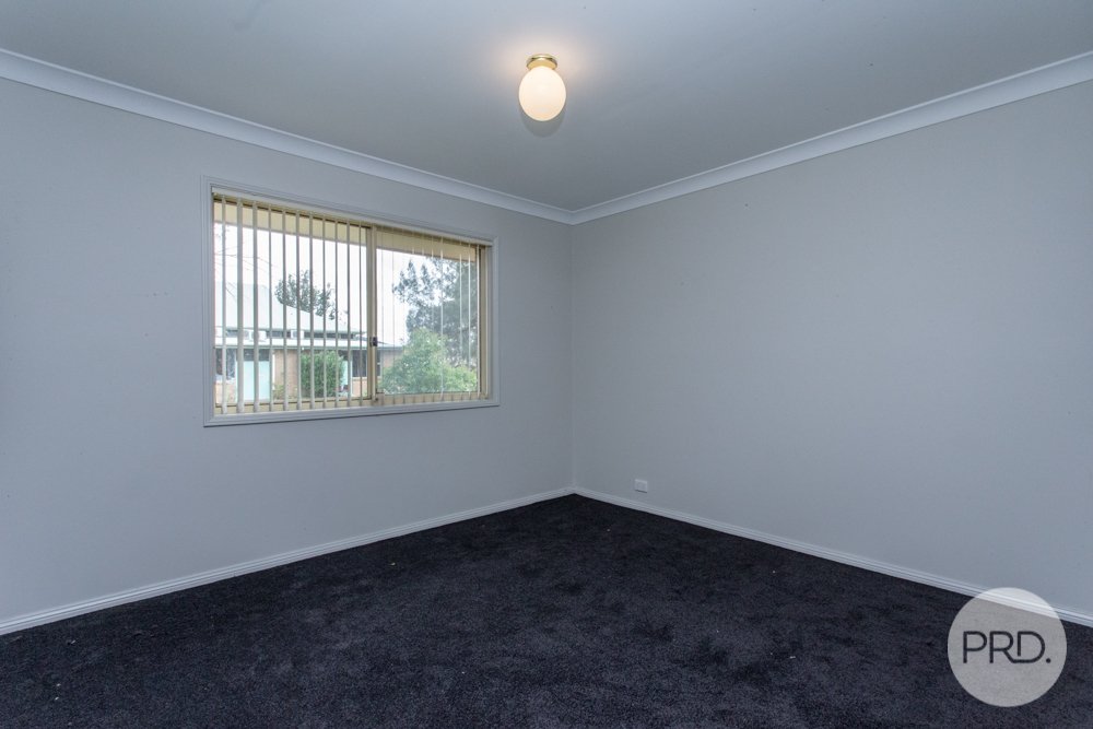 11/113 The Lakes Drive GLENMORE PARK 8