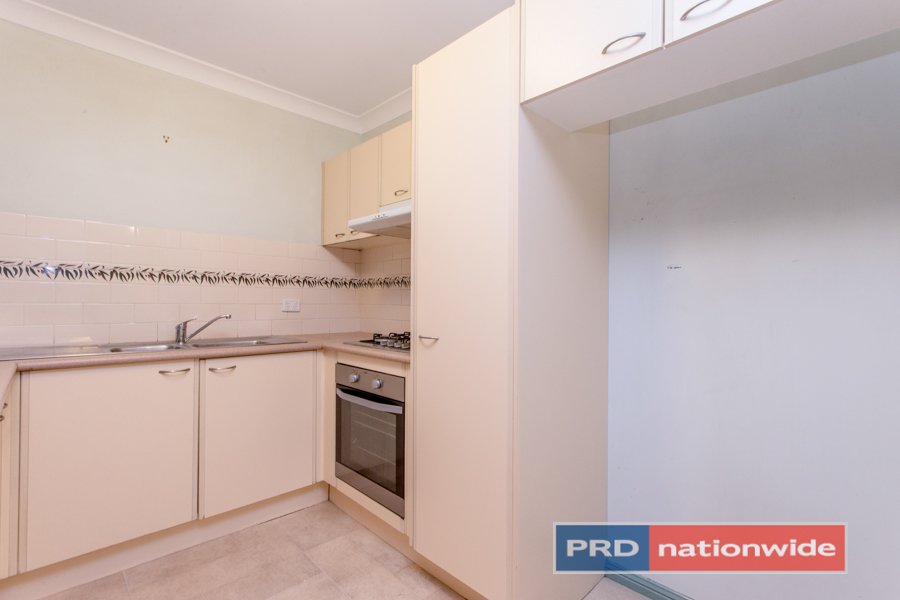 11/113 The Lakes Drive GLENMORE PARK 6