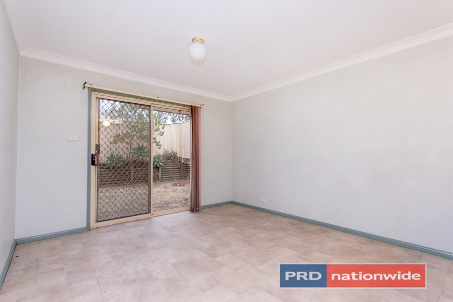 11/113 The Lakes Drive GLENMORE PARK 7