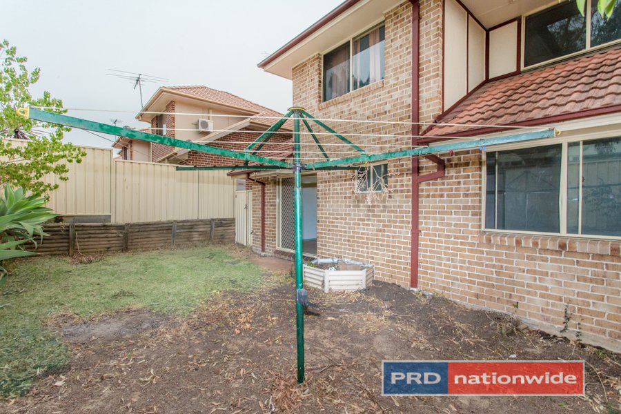 11/113 The Lakes Drive GLENMORE PARK 15