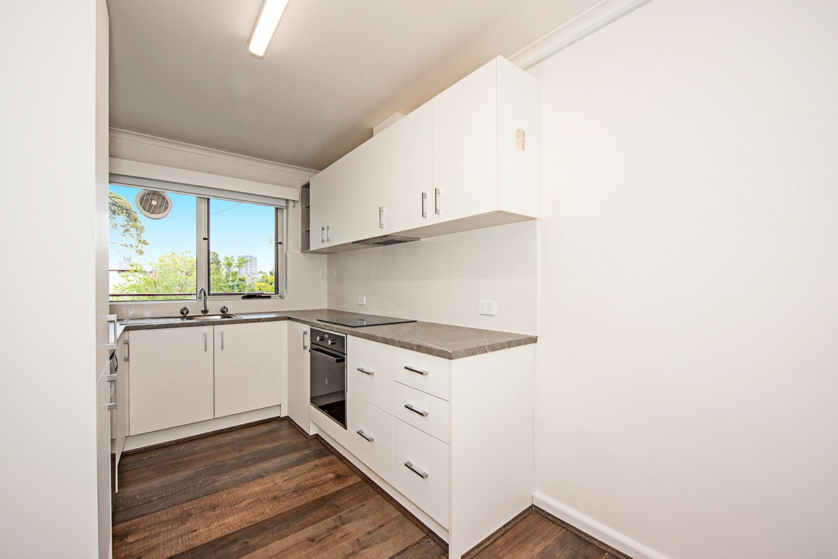 Gallery: 11/115 Alma Road