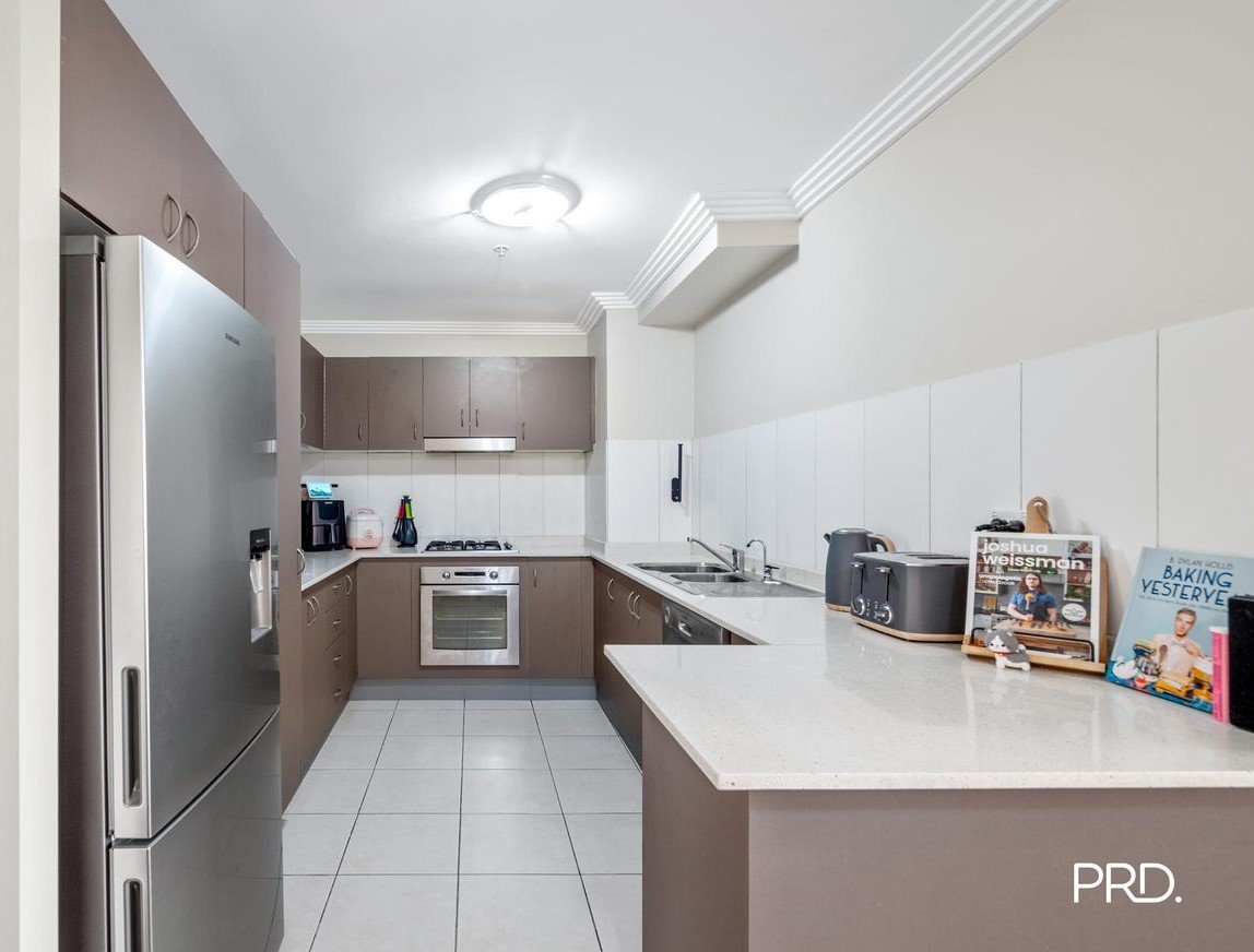1111/91 Bridge Rd  Westmead 4