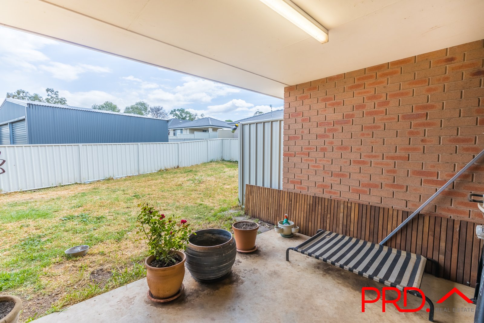 11/11a Lake Place TAMWORTH 12