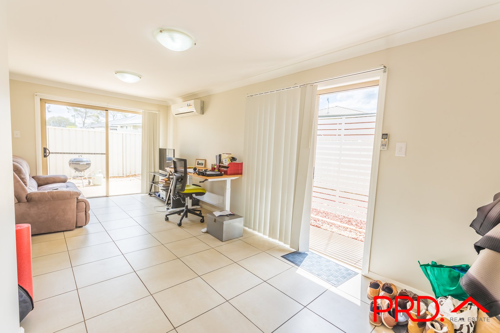 11/11a Lake Place TAMWORTH 20