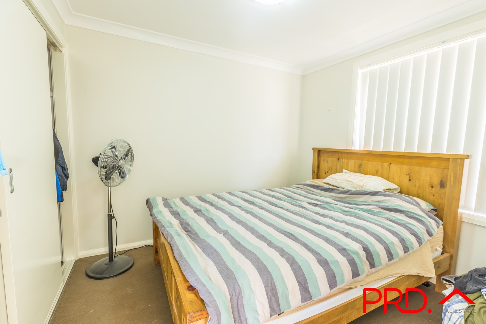 11/11a Lake Place TAMWORTH 21