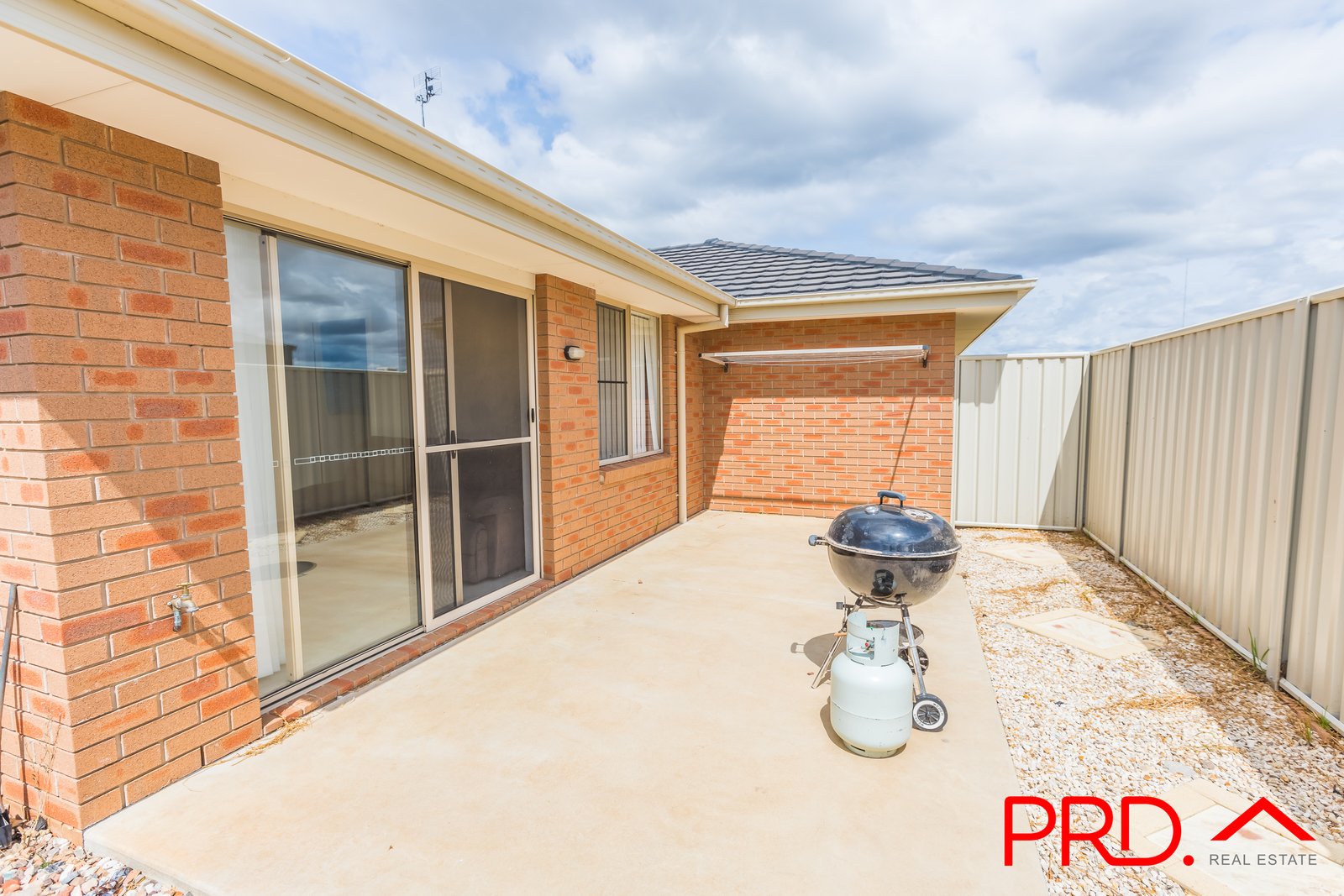 11/11a Lake Place TAMWORTH 22