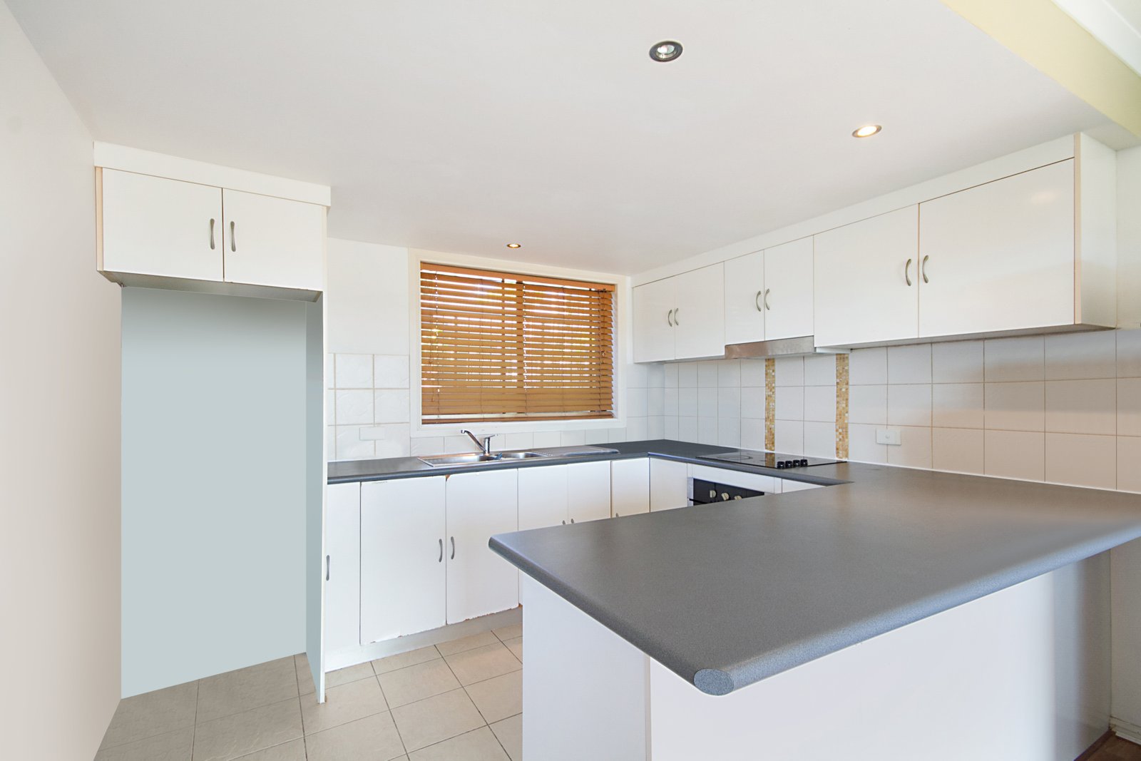 11/12-16 Cupania Court TWEED HEADS WEST 3