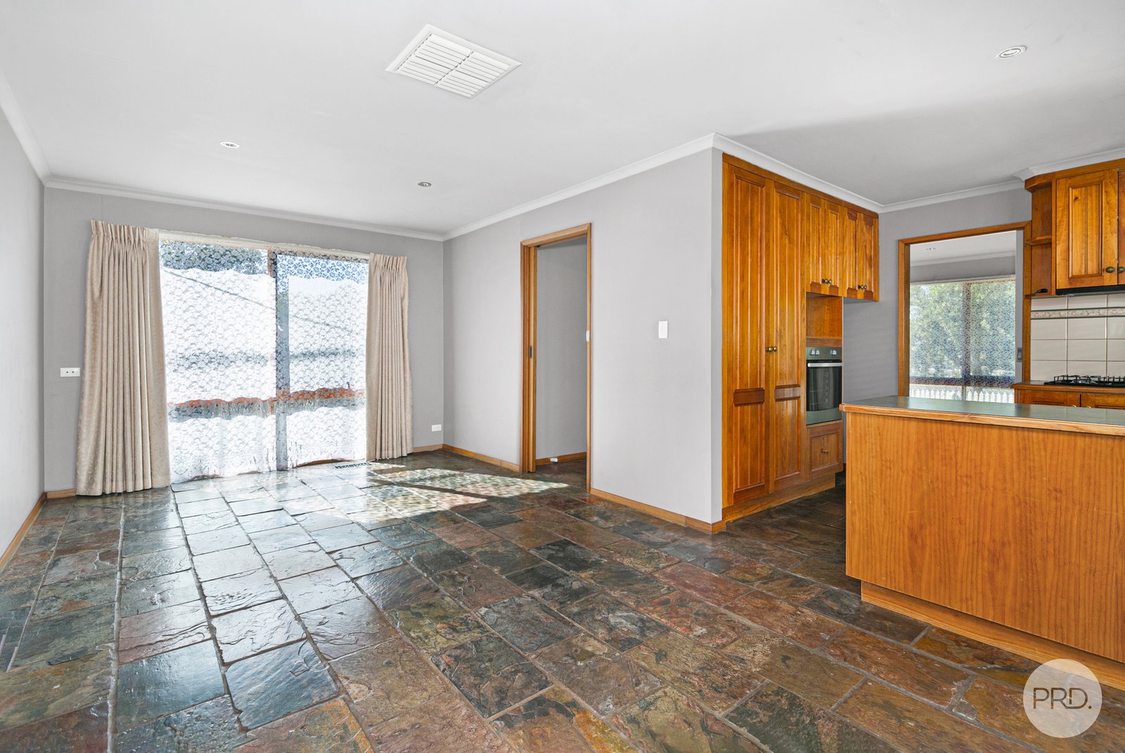 1112 Eyre Street NEWINGTON 3