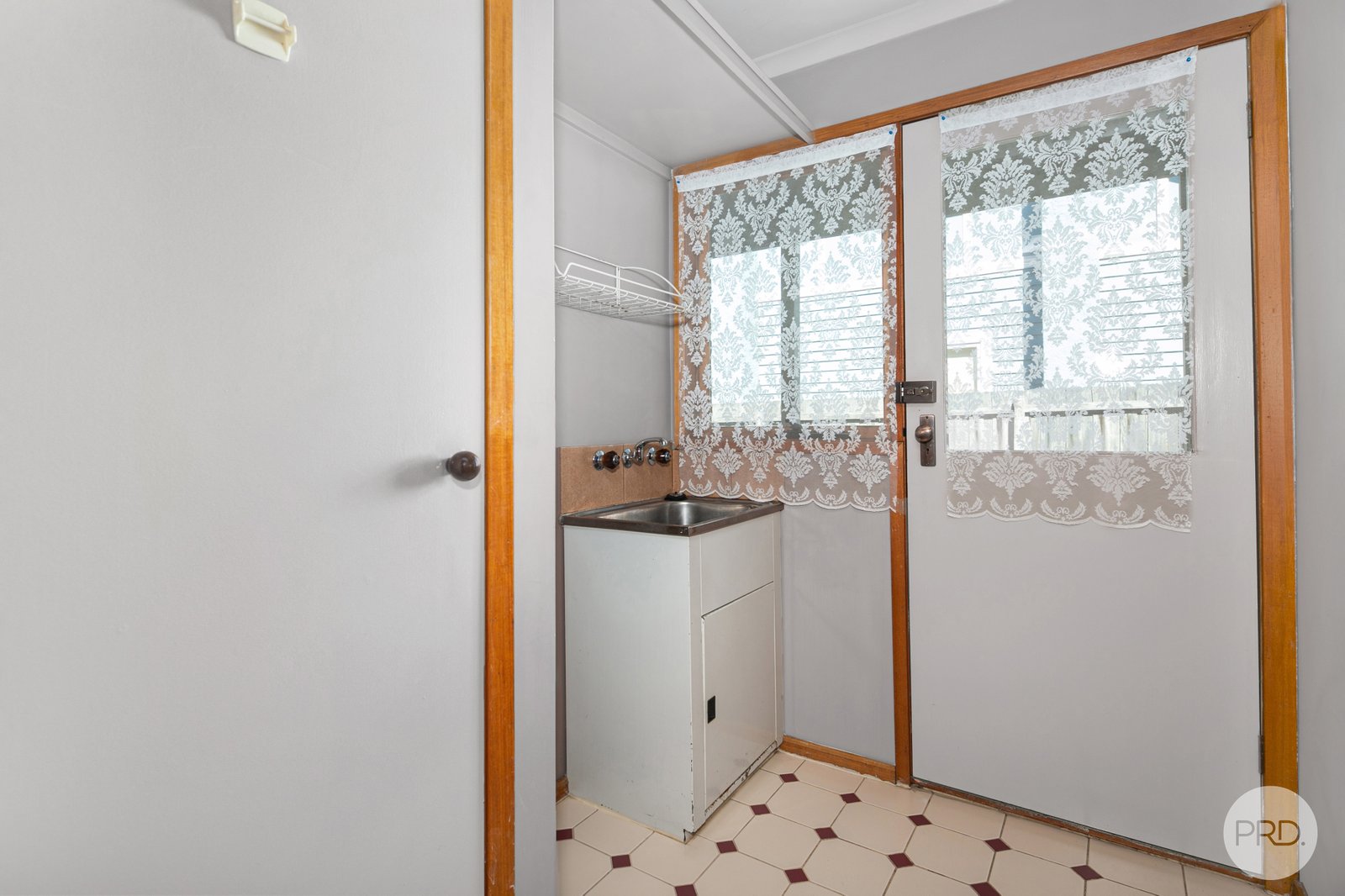 1112 Eyre Street NEWINGTON 9