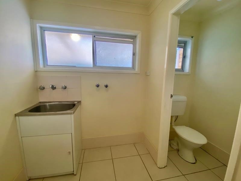 1/112 Robert Street TAMWORTH 6