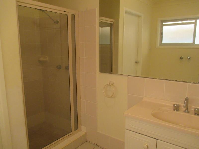 1/112 Robert Street TAMWORTH 3