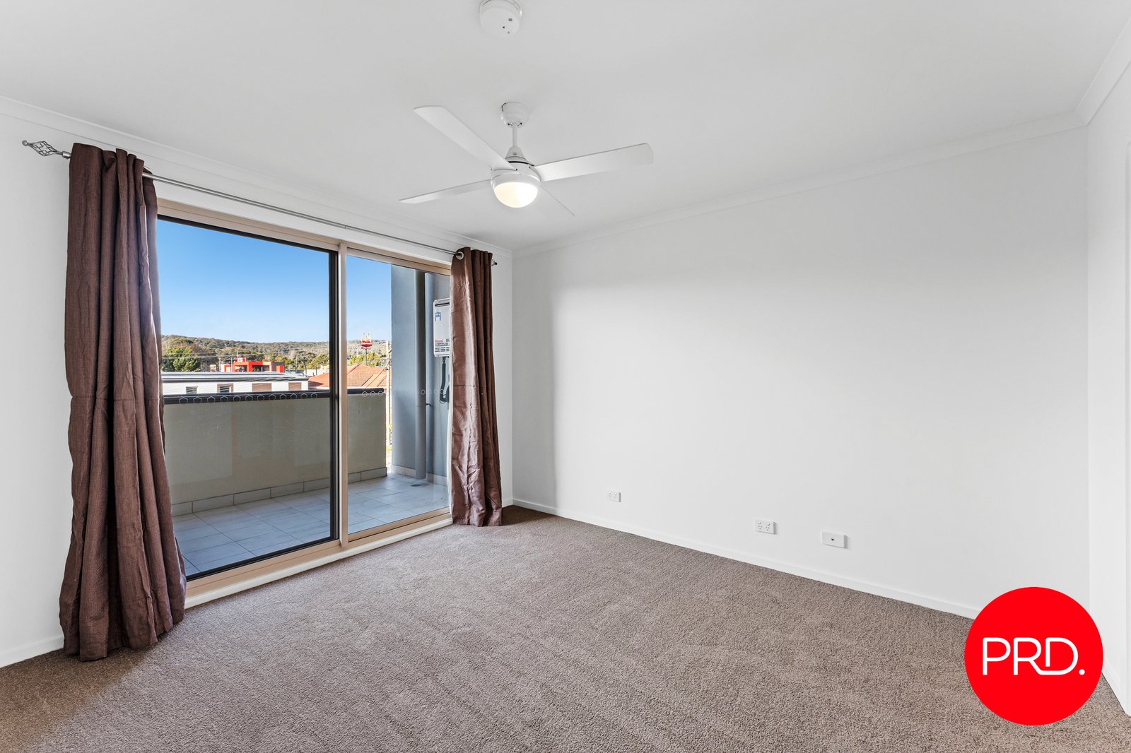 11/12 Waniassa Street QUEANBEYAN EAST 9