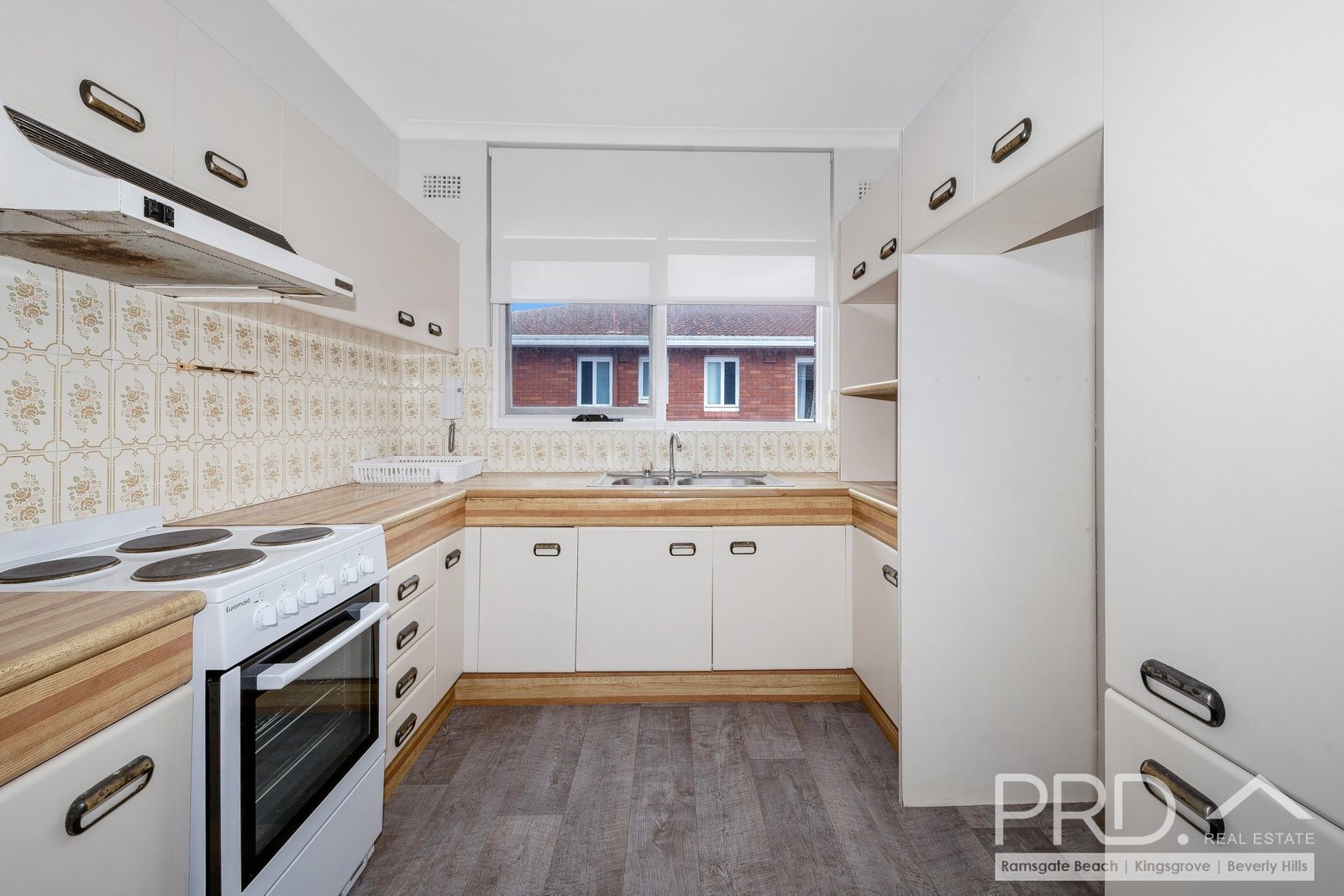 11/124 Chuter Avenue RAMSGATE BEACH 4