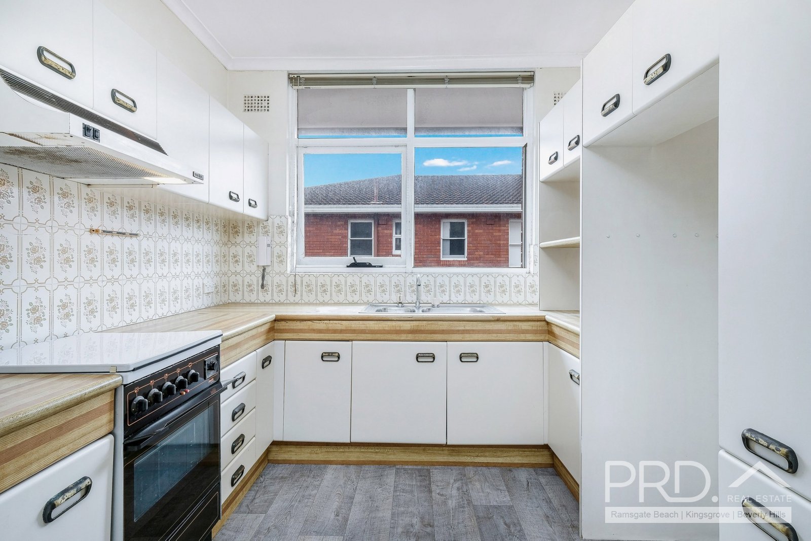 11/124 Chuter Avenue RAMSGATE BEACH 3