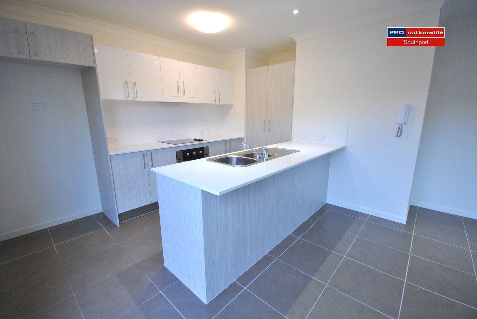 11/126 Central Street LABRADOR 5