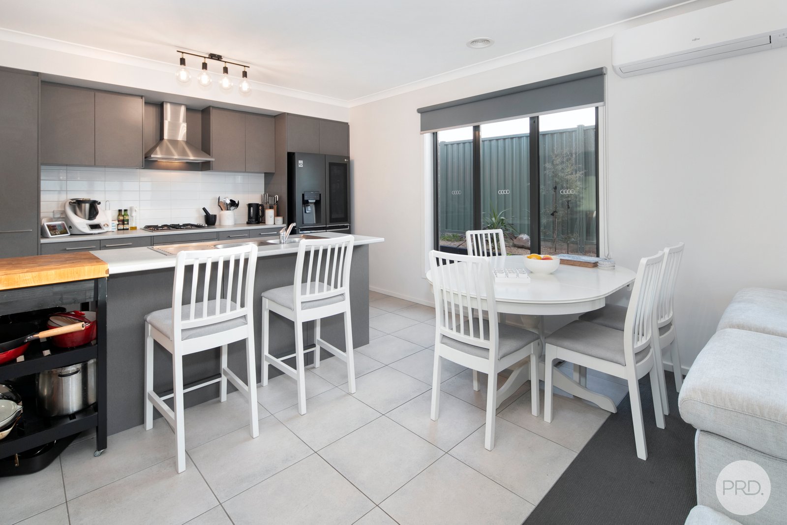 1/112A Yarrowee Parade REDAN 7