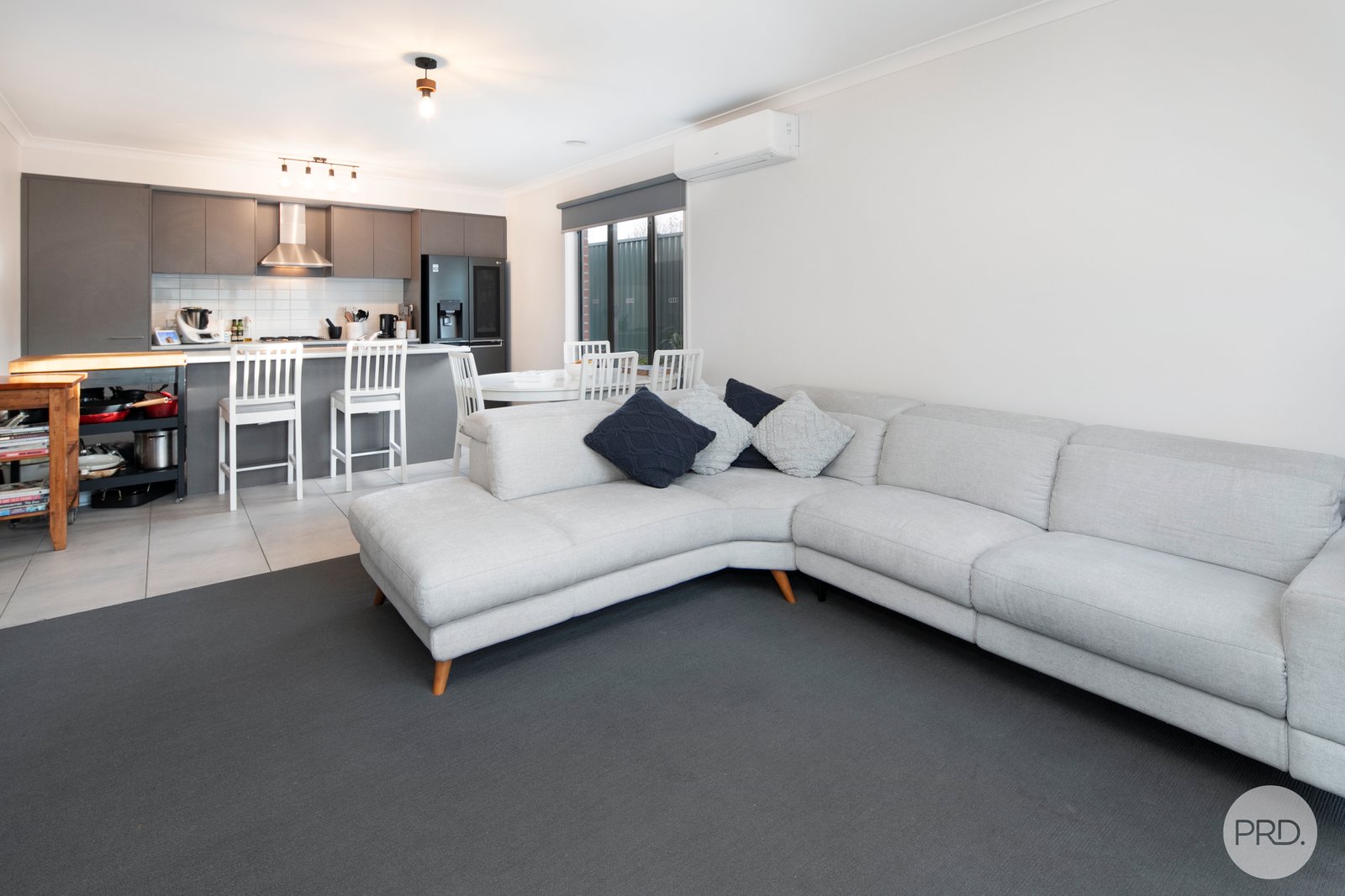 1/112A Yarrowee Parade REDAN 10