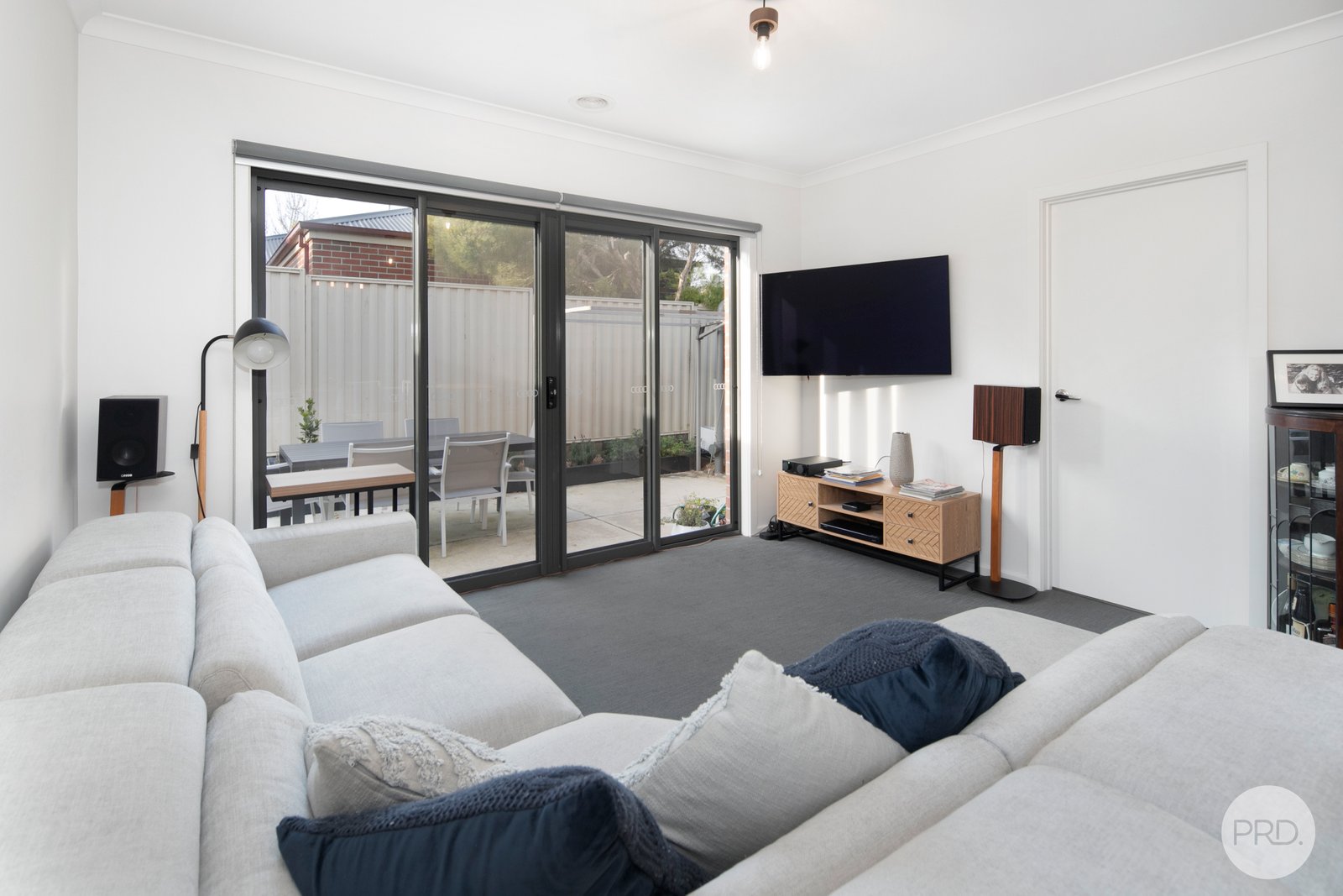 1/112A Yarrowee Parade REDAN 11