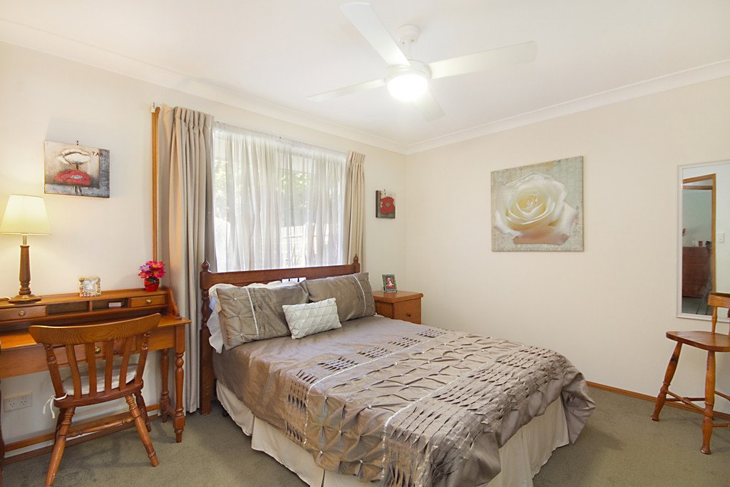 11/13 Parkland Place BANORA POINT 5
