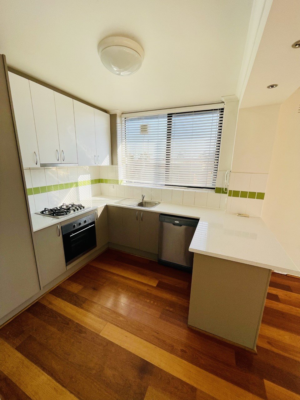 Gallery: 11/130 Alma Road