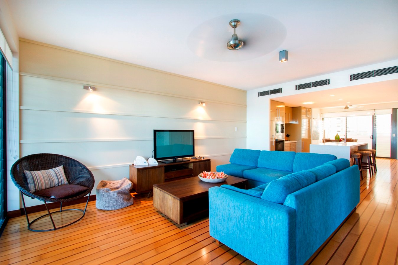 111/33 Port Drive AIRLIE BEACH 11