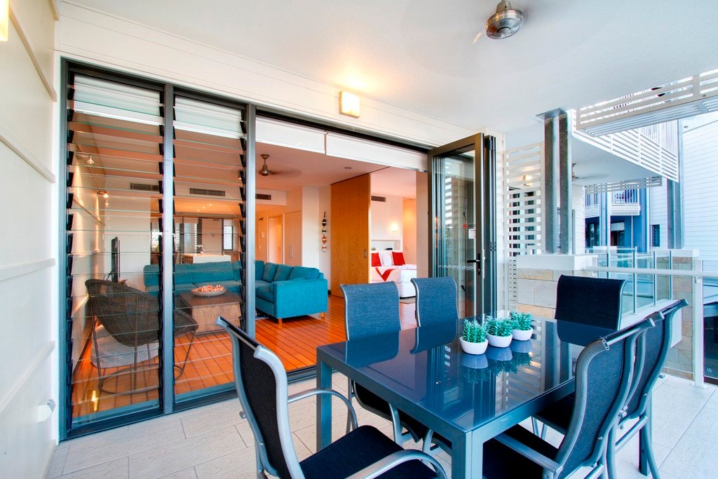 111/33 Port Drive AIRLIE BEACH 13