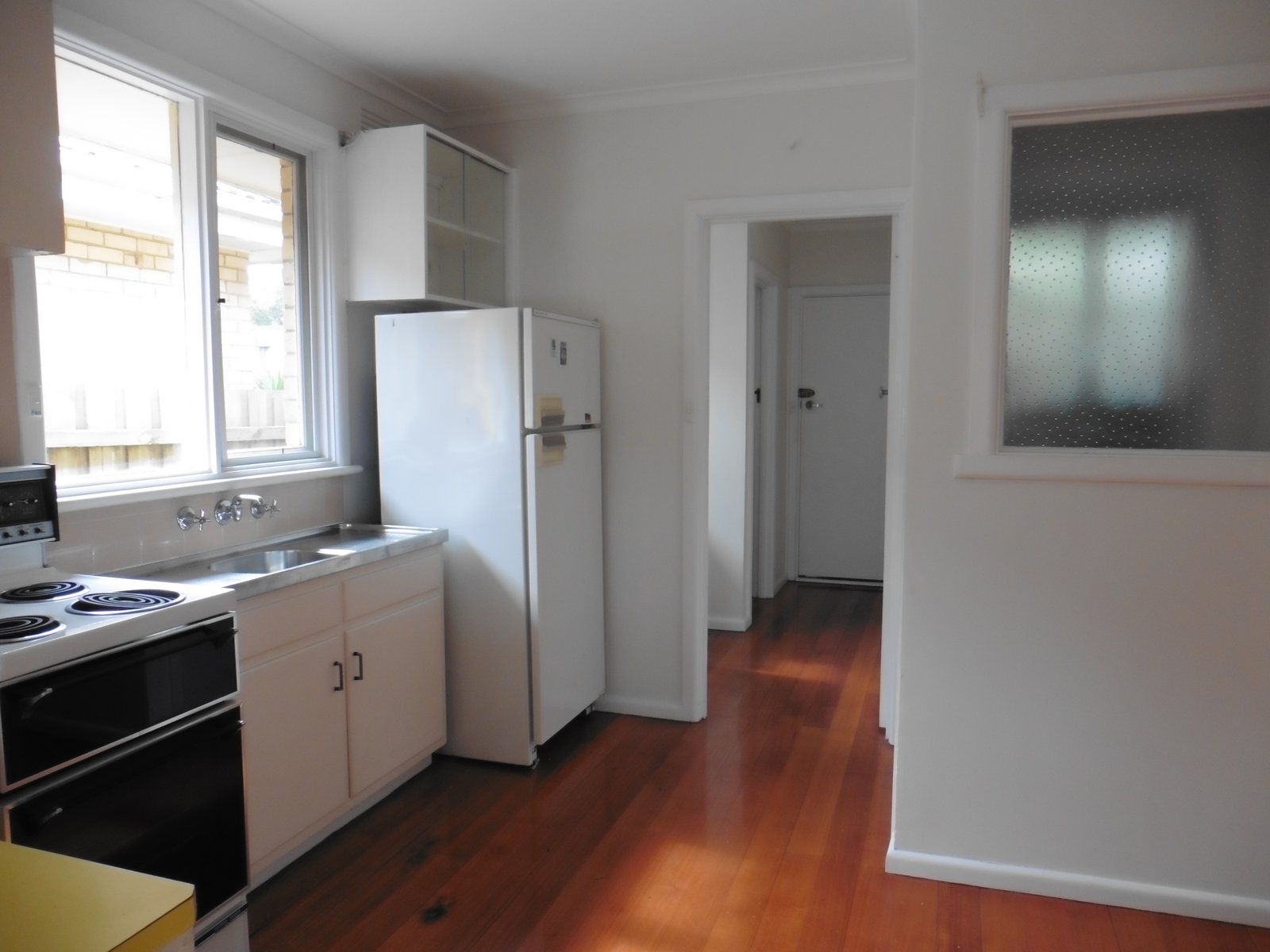 Gallery: 11/138 Beach Road