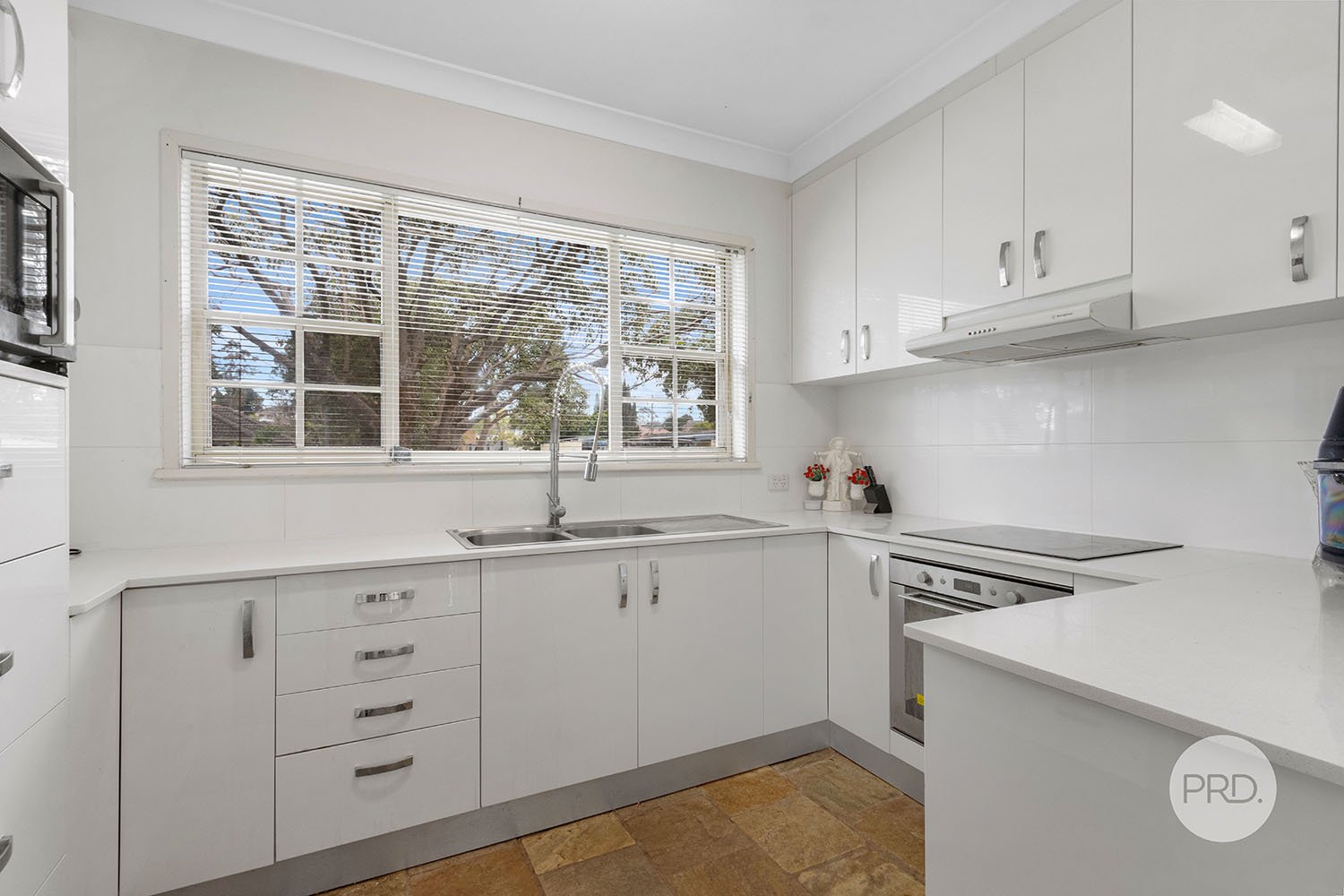 1/114-116 Cambridge Street PENSHURST 4