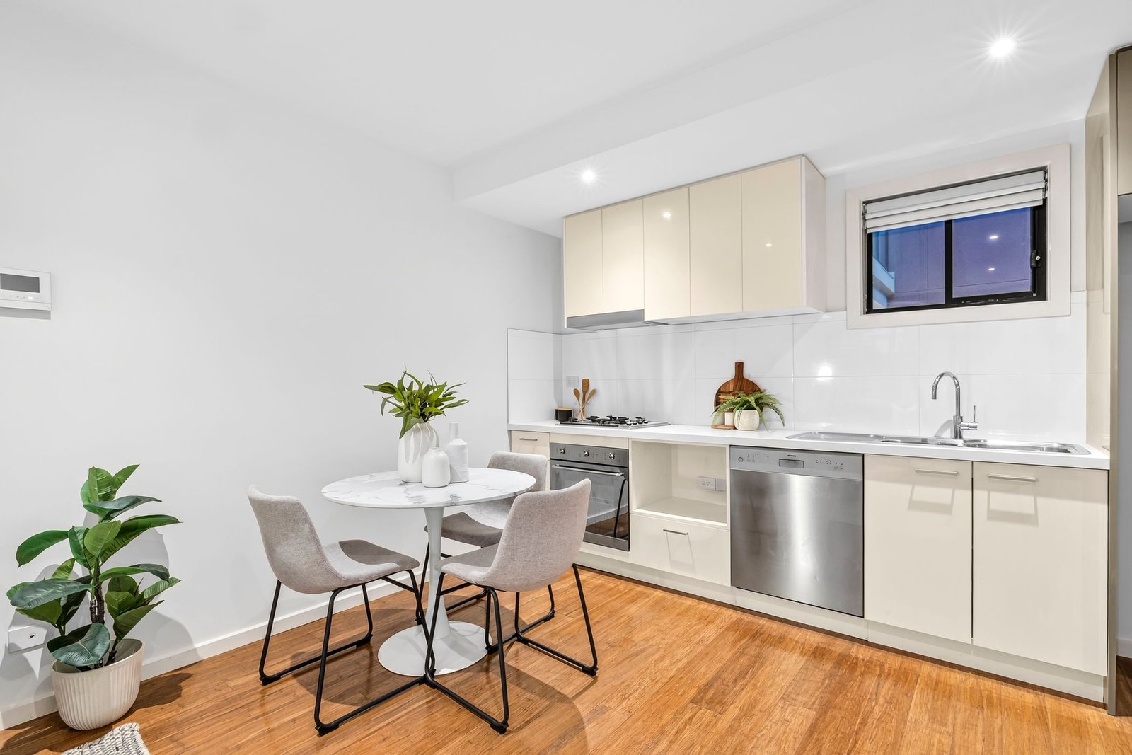 Gallery: 111/436-442 Huntingdale Road