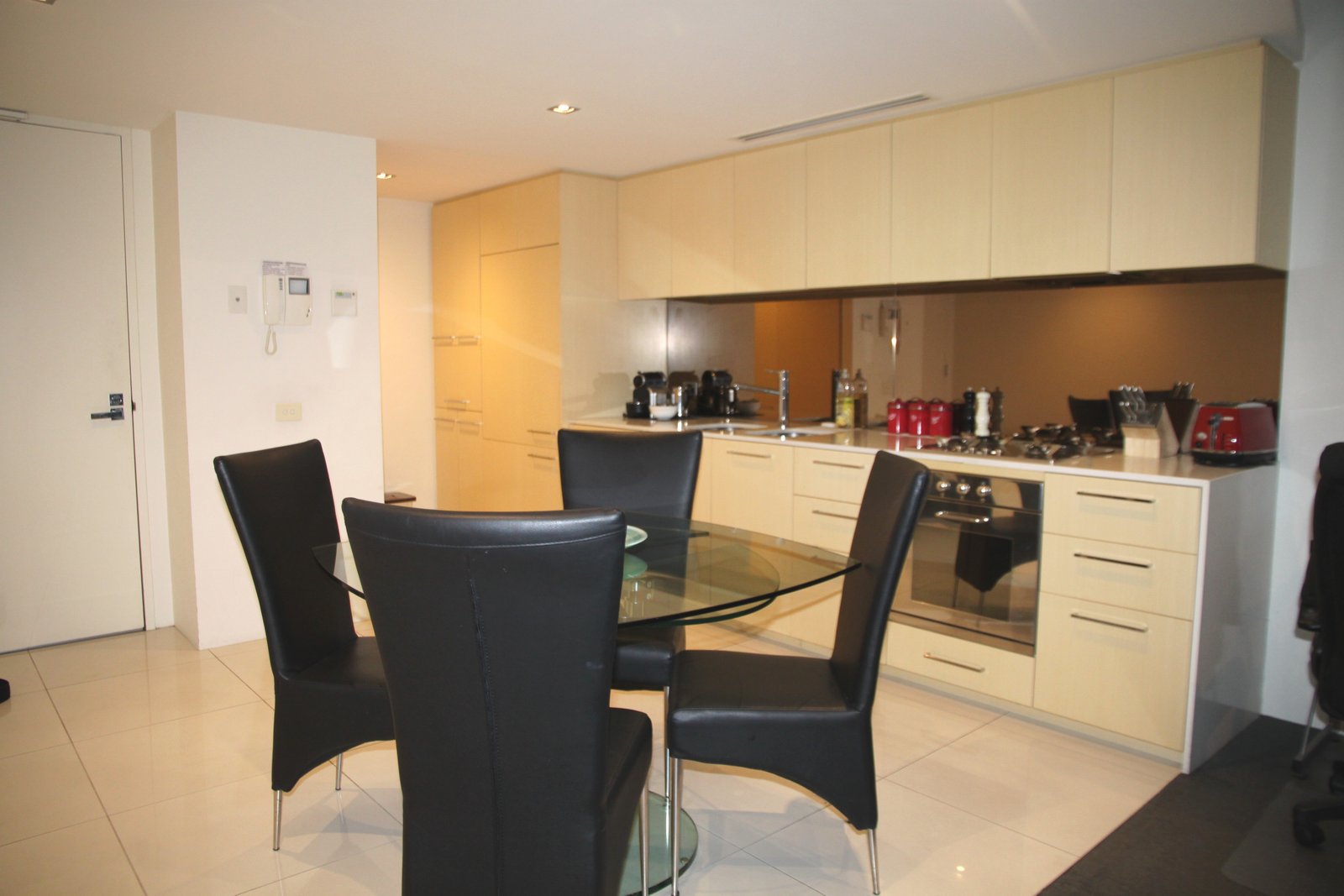 Gallery: 1114/576-578 St Kilda Road