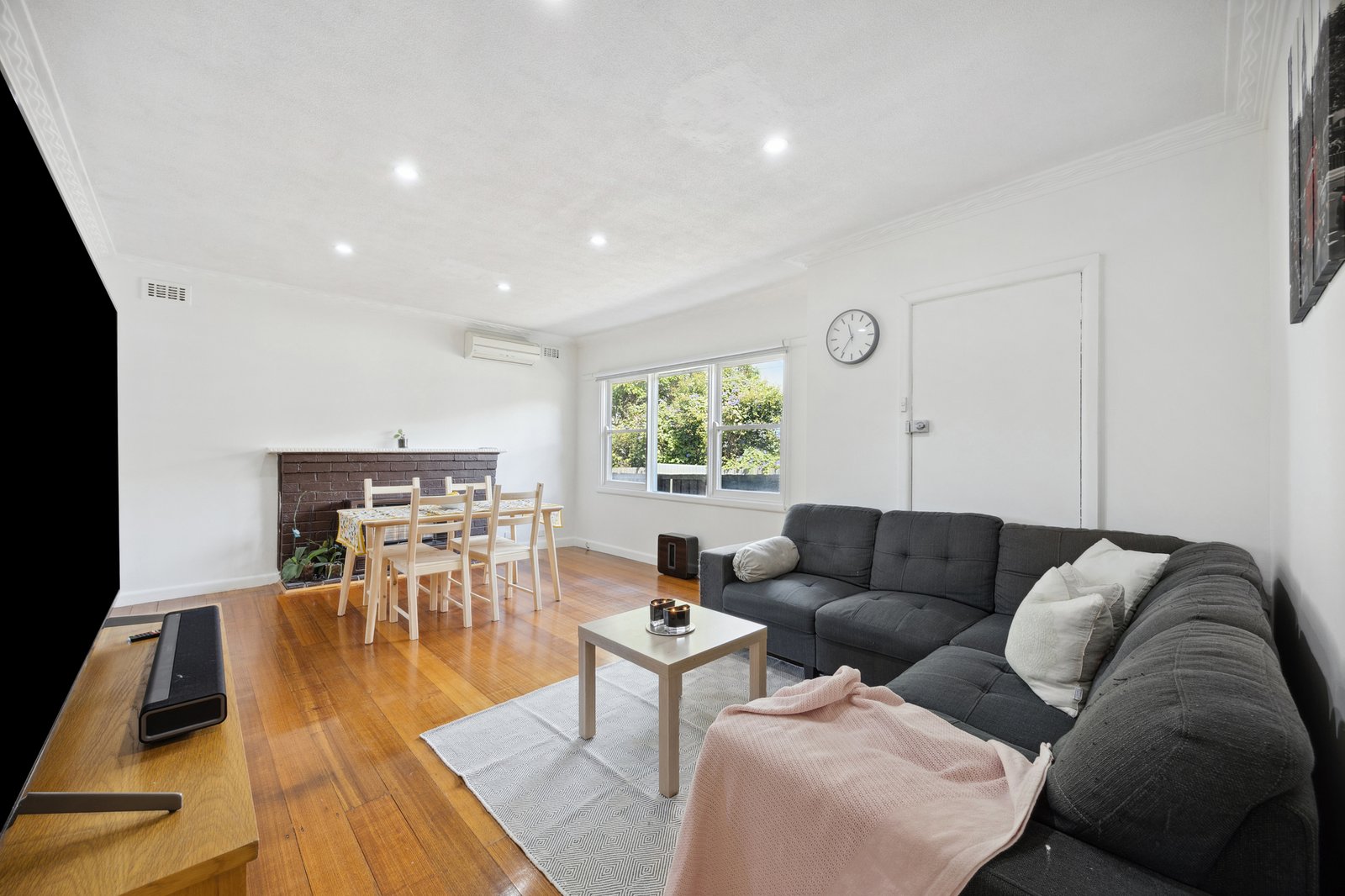 Gallery: 1/1149 Centre Road