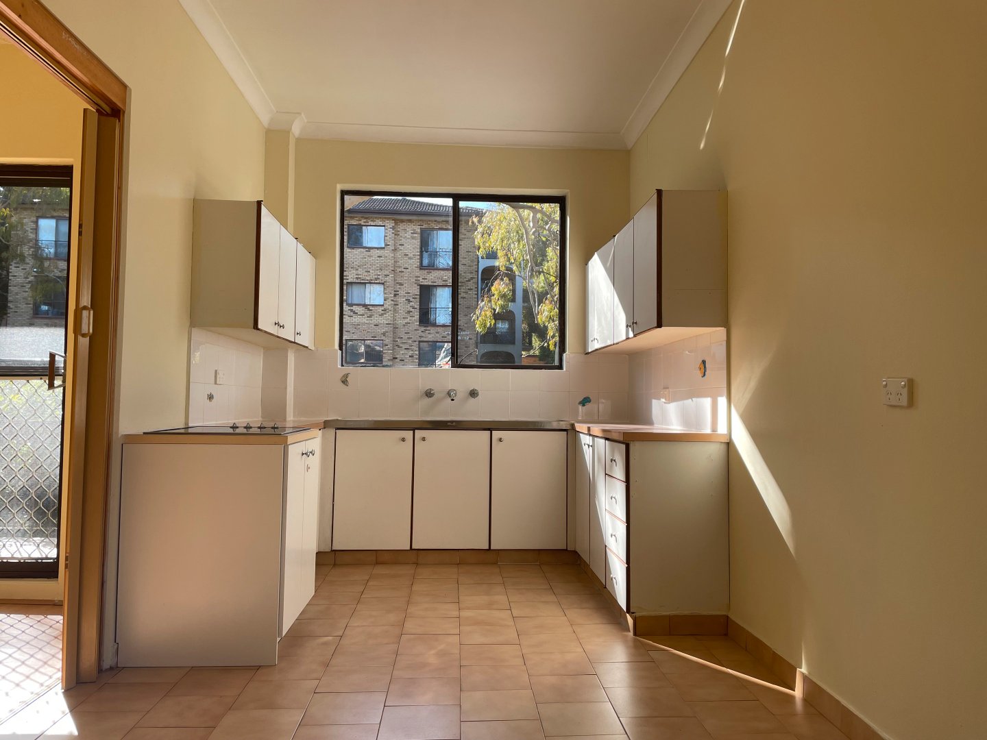 11/15 Bellevue Parade HURSTVILLE 2