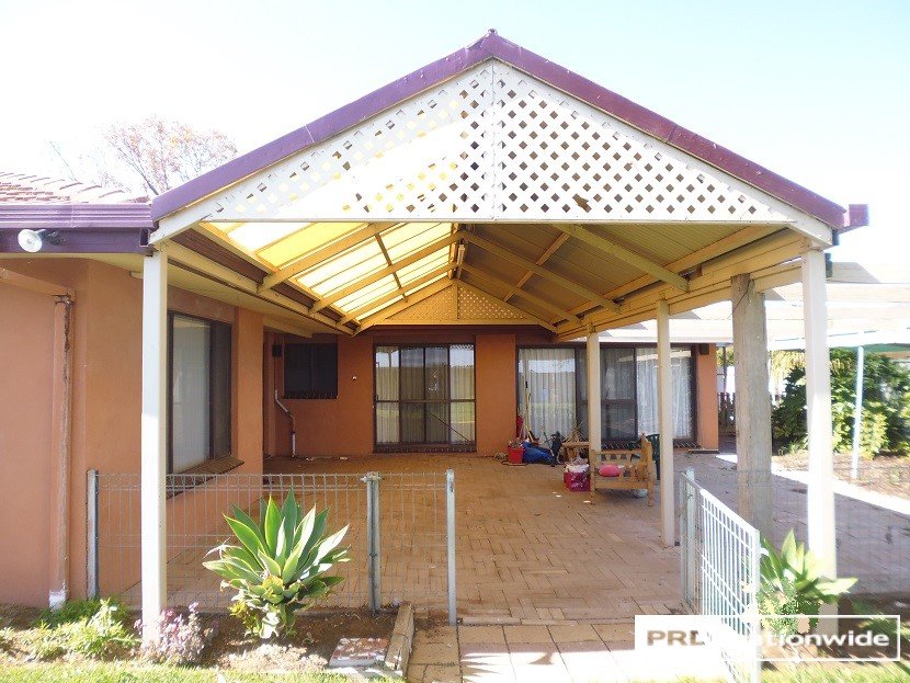 1115 Cowra Avenue IRYMPLE 6