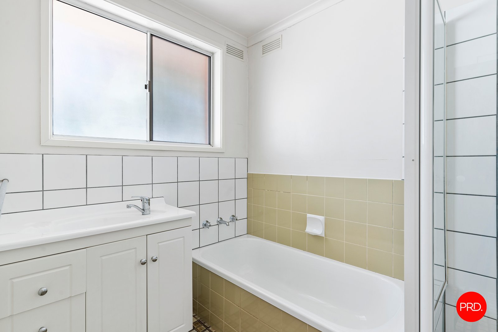 1/115 Havlin Street East FLORA HILL 8