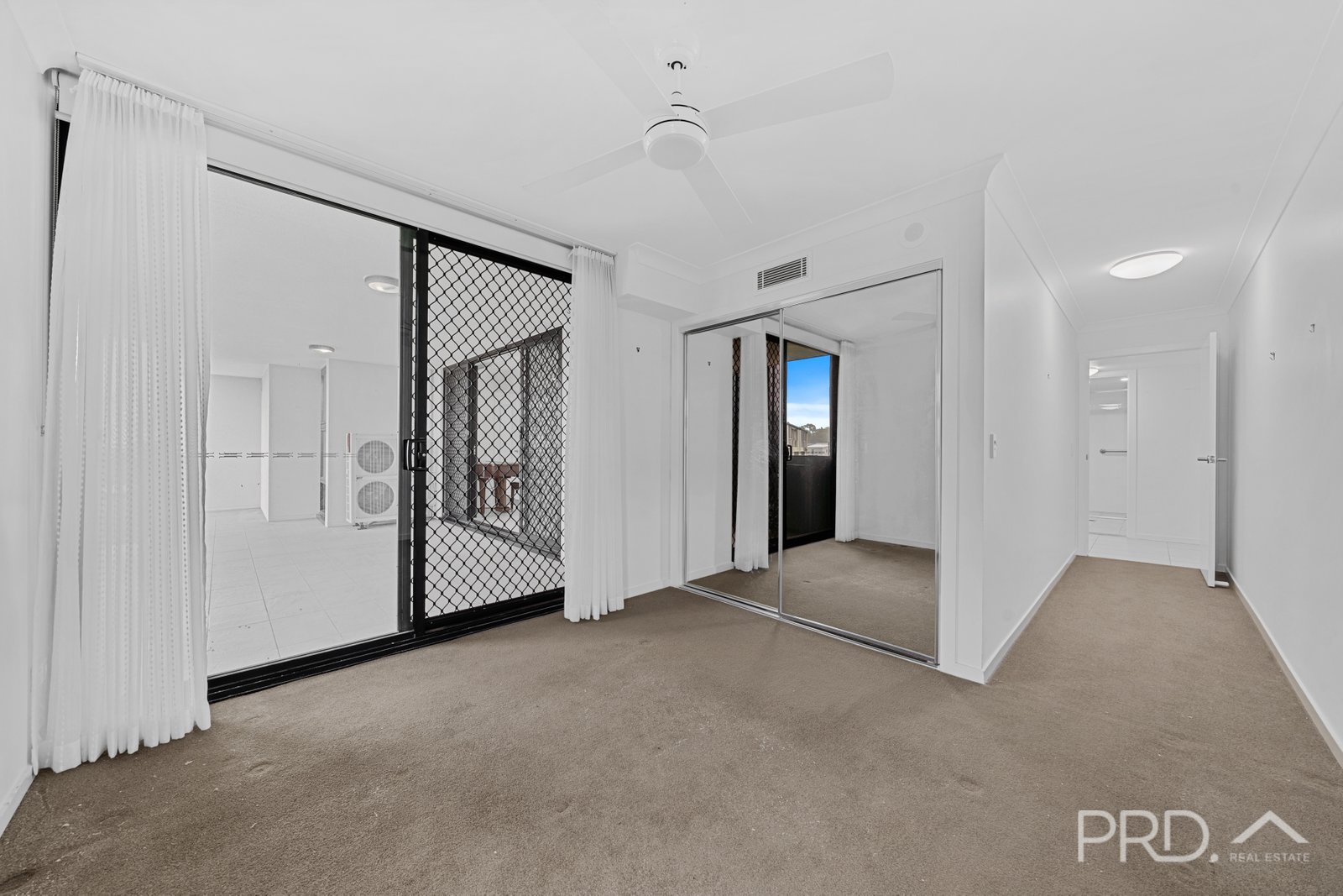 11/152-158 Broadwater Terrace REDLAND BAY 8