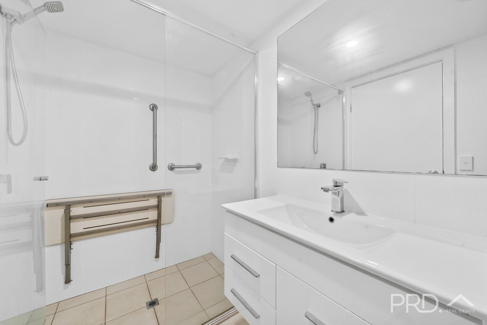 11/152-158 Broadwater Terrace REDLAND BAY 9