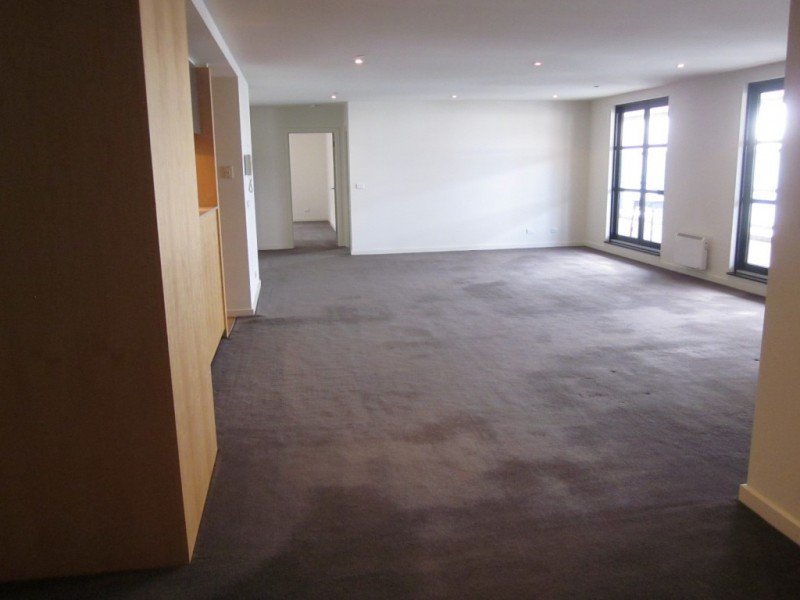 Gallery: 11/156 Bay Street
