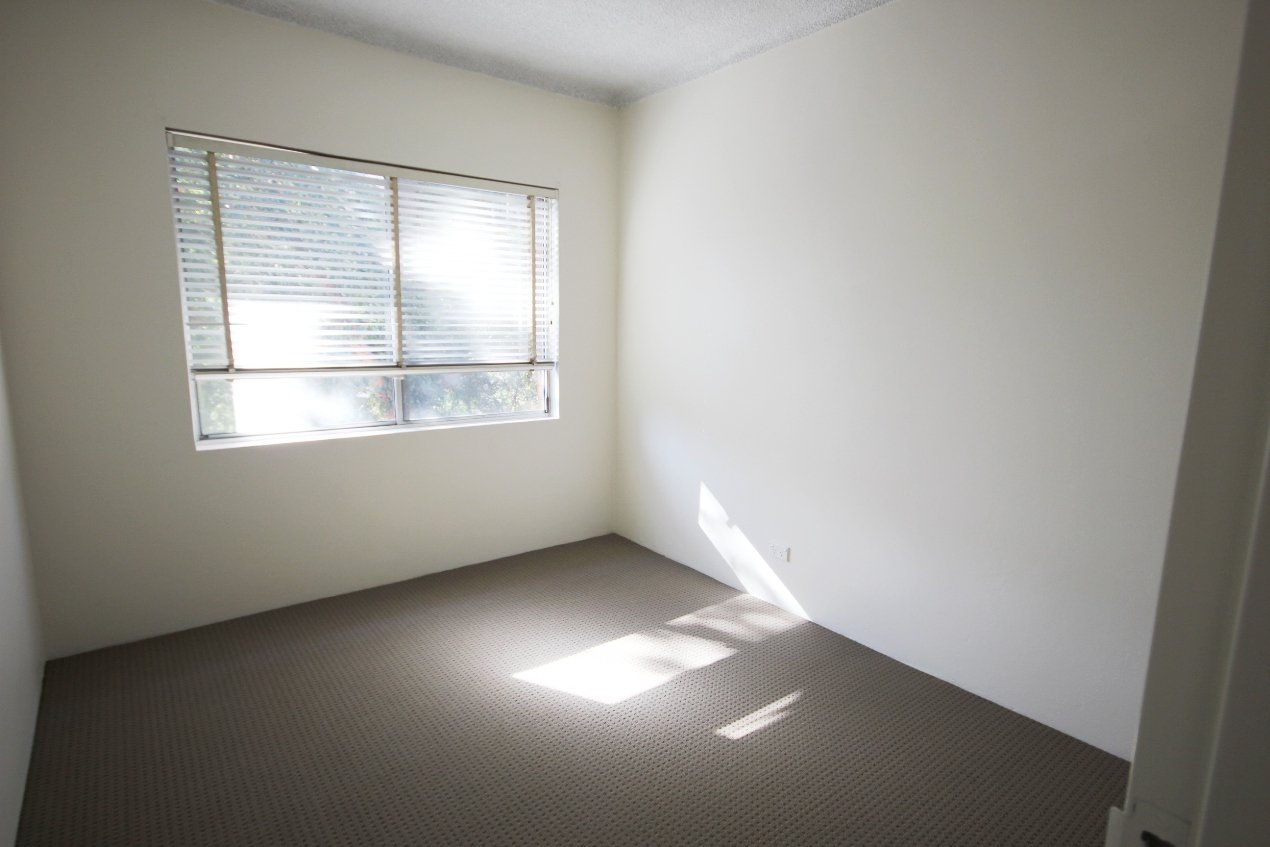 11/16-18 The Strand  ROCKDALE 5