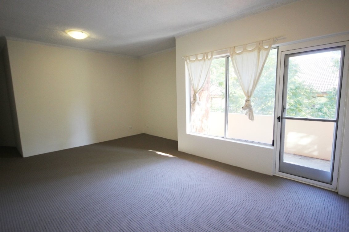 11/16-18 The Strand  ROCKDALE 3